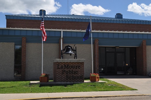 LaMoure-flags-512X340.jpg